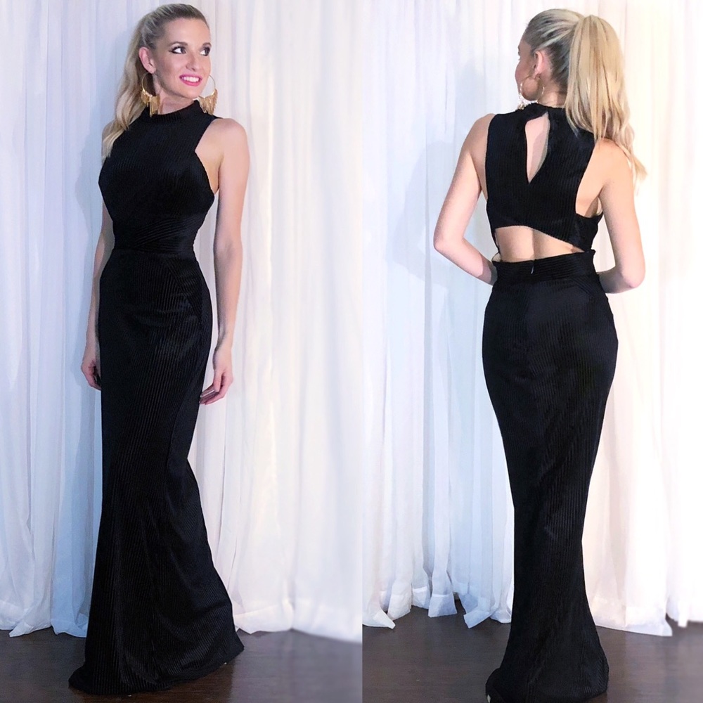BCBGeneration Black Sleeveless Prom Dress